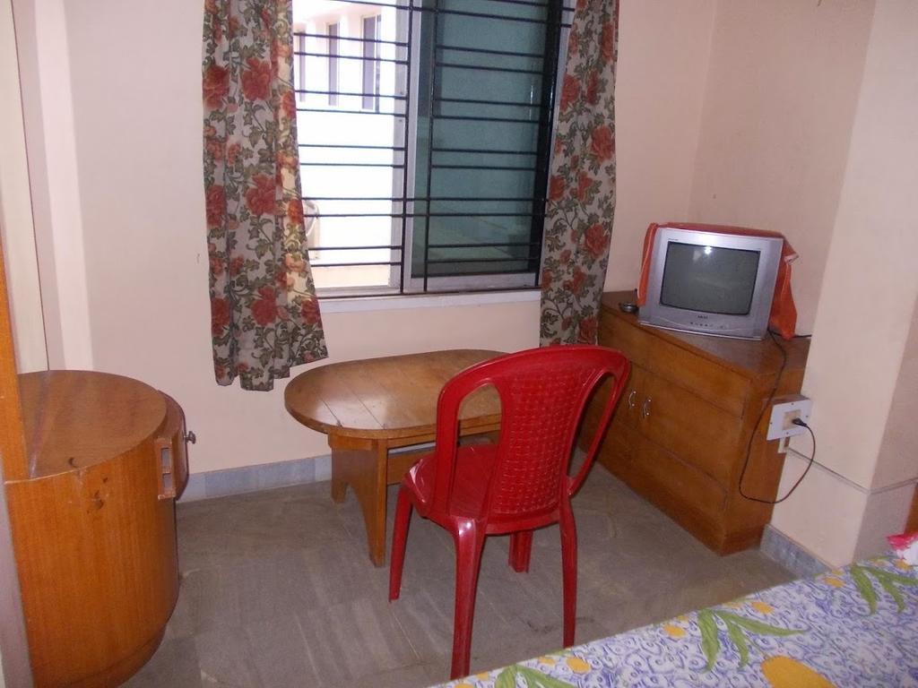 Rishaan Guest House Puri Habitación foto